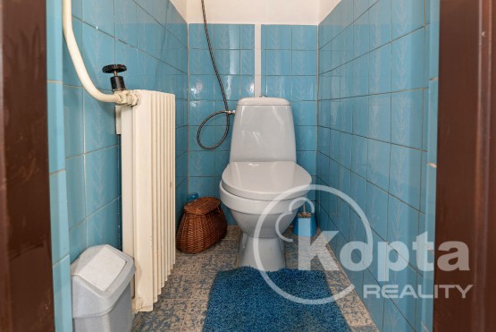 wc (přízemí)